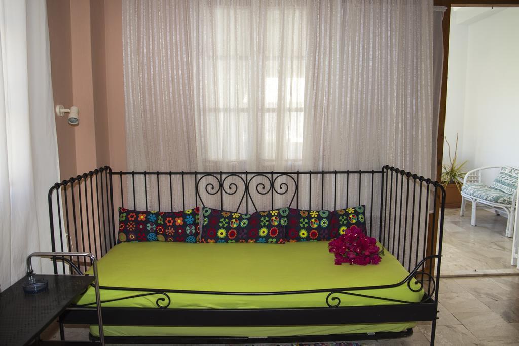 Condillia II Hotel Spetses Town Exterior photo