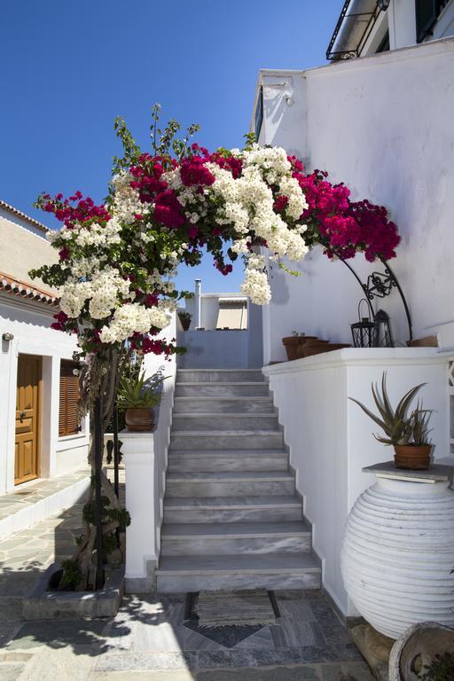 Condillia II Hotel Spetses Town Exterior photo