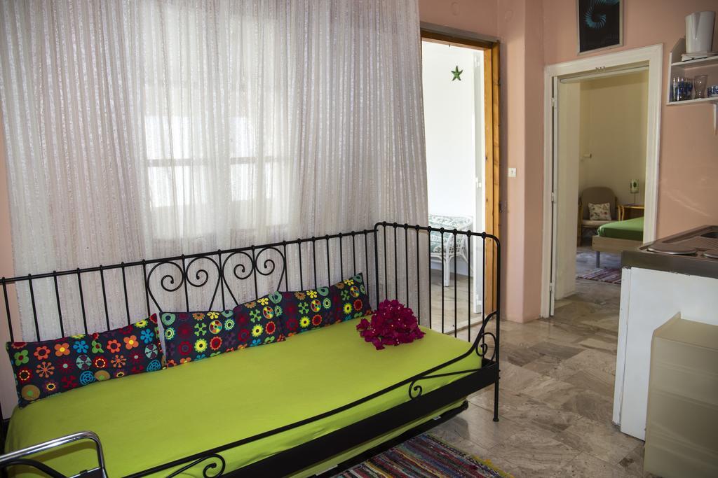 Condillia II Hotel Spetses Town Exterior photo